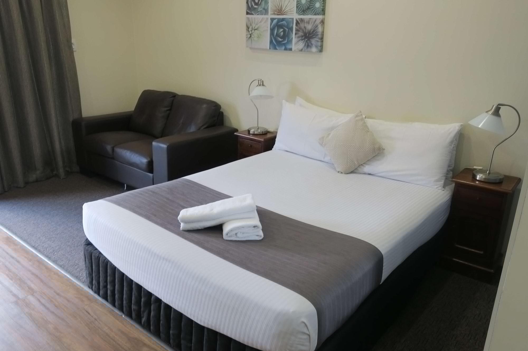 Caboolture Central Motor Inn, Sure Stay Collection By BW Buitenkant foto